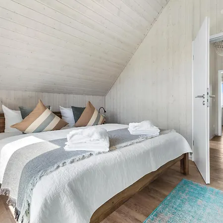 Strandlodge - Direkt Am Weidefelderstrand Mit Sauna Und Kamin Olpenitz