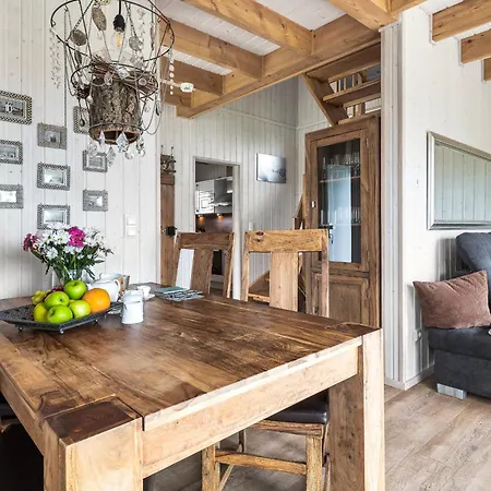 Dom wakacyjny Strandlodge - Direkt Am Weidefelderstrand Mit Sauna Und Kamin